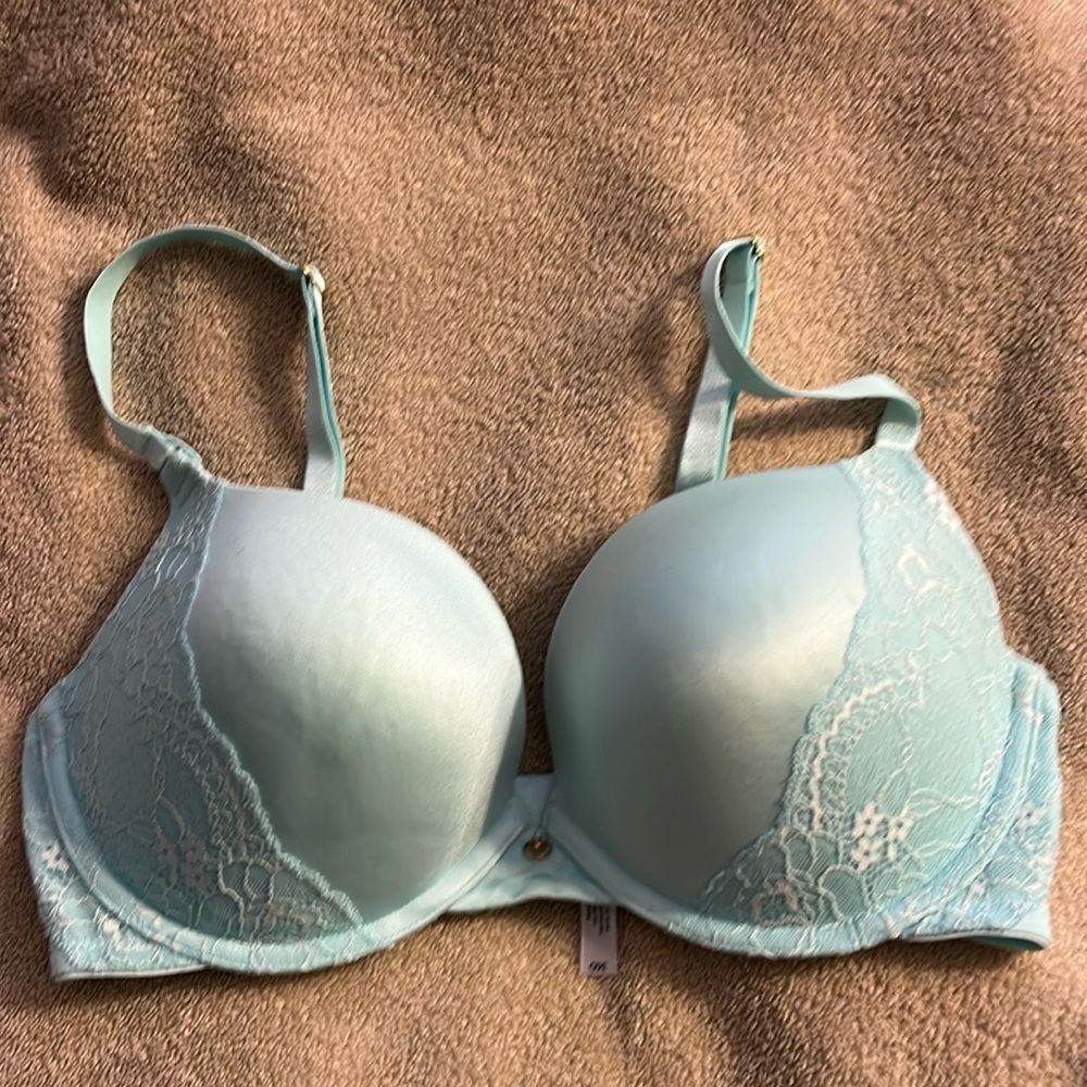 Jennifer Lopez Push up Bra. Size 36D